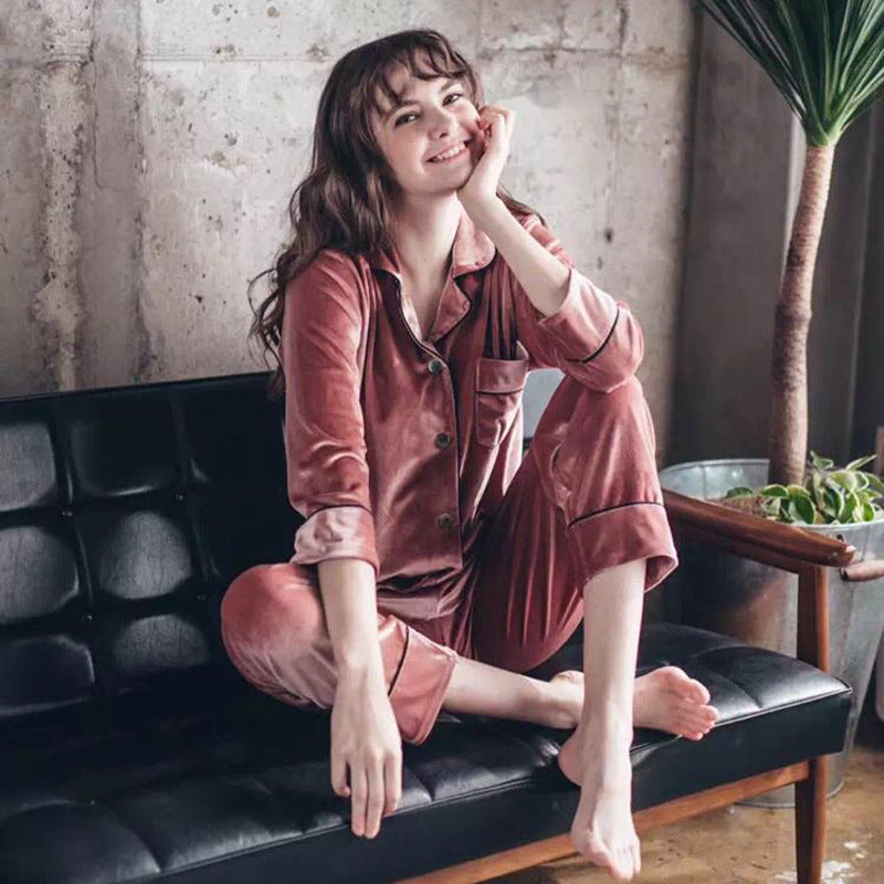 Slip into serenity with our Gold Velvet Collection.
• Silky-soft velvet with gentle warmth
• Relaxed, luxurious fit for him & her
• Perfect for cozy winter nights and timeless photos

 Comfort · Relax · Rejuvenate with Cozy Layali